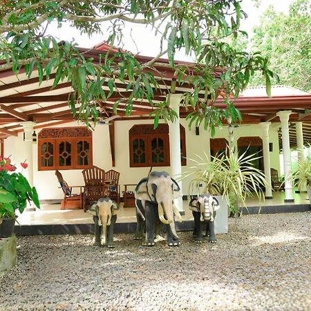 Nima Villa Tangalle Esterno foto
